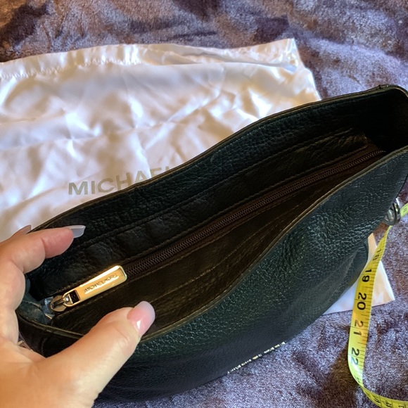 NWT MK Leather Bag🔥 - Picture 9 of 16